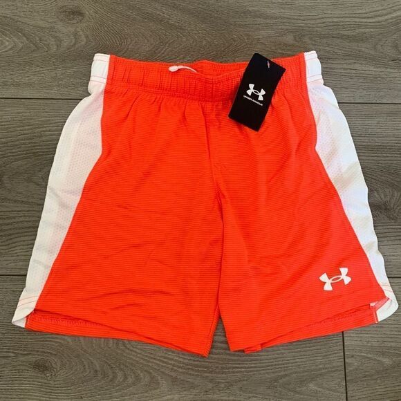 Under Armour boy shorts  H2O -DRI wicks sweat to keep you dry and comfortable - Picture 1 of 5